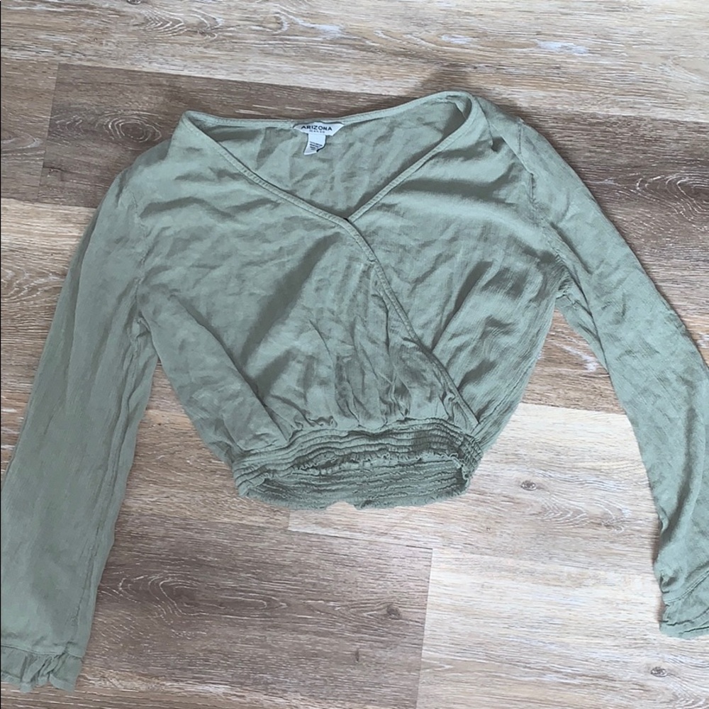 Women’s Arizona Cropped V Neck